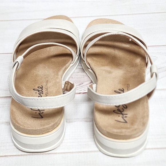 LifeStride Women's Zoe Sport Sandal- in bone color. 6.5W - Picture 4 of 7